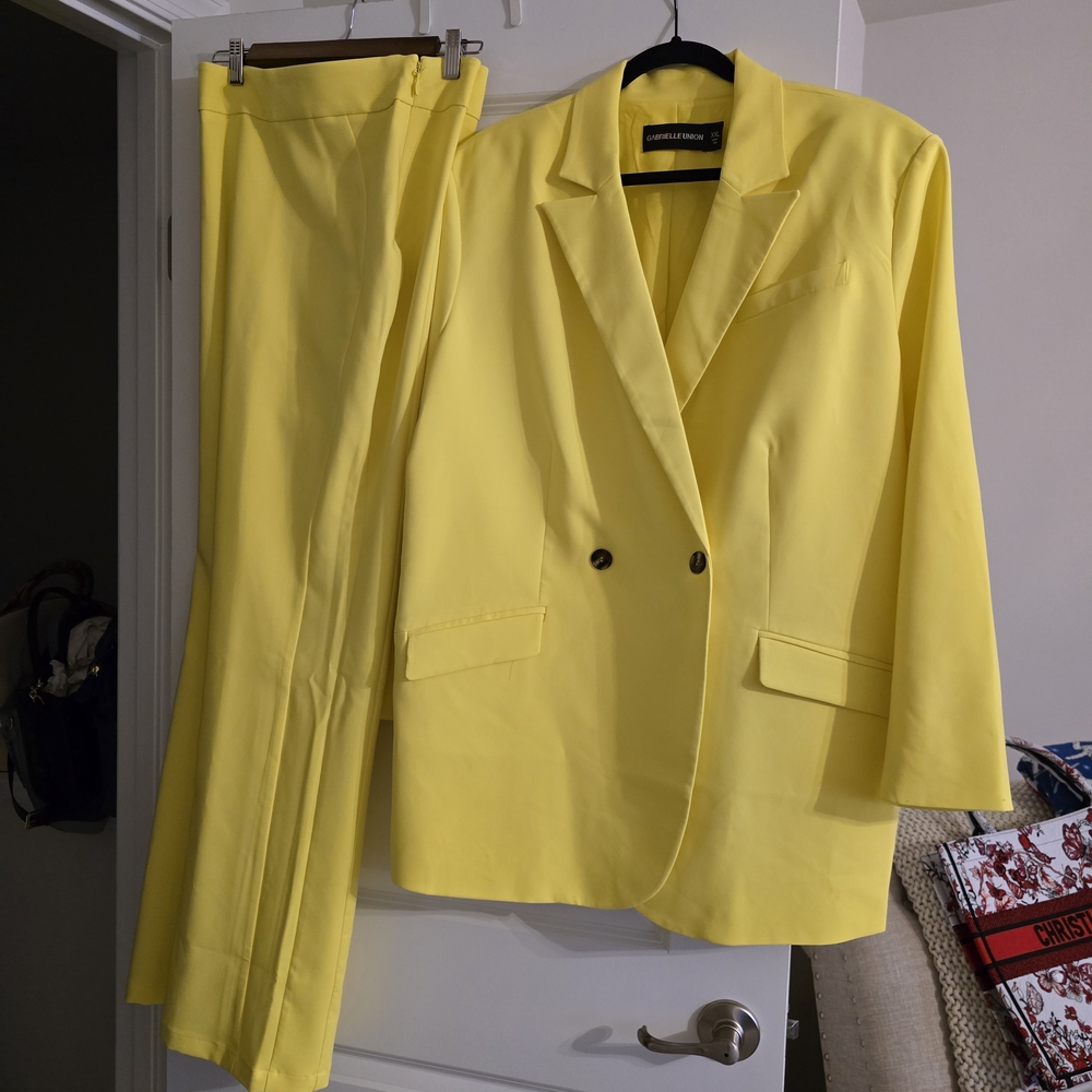 New York & Company Vibrant Yellow Suit Set